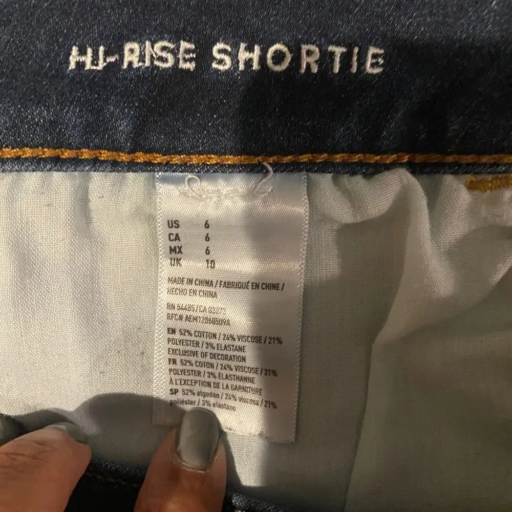 American Eagle Hi Rise Shortie Denim Distressed Shorts‎ Sz 6